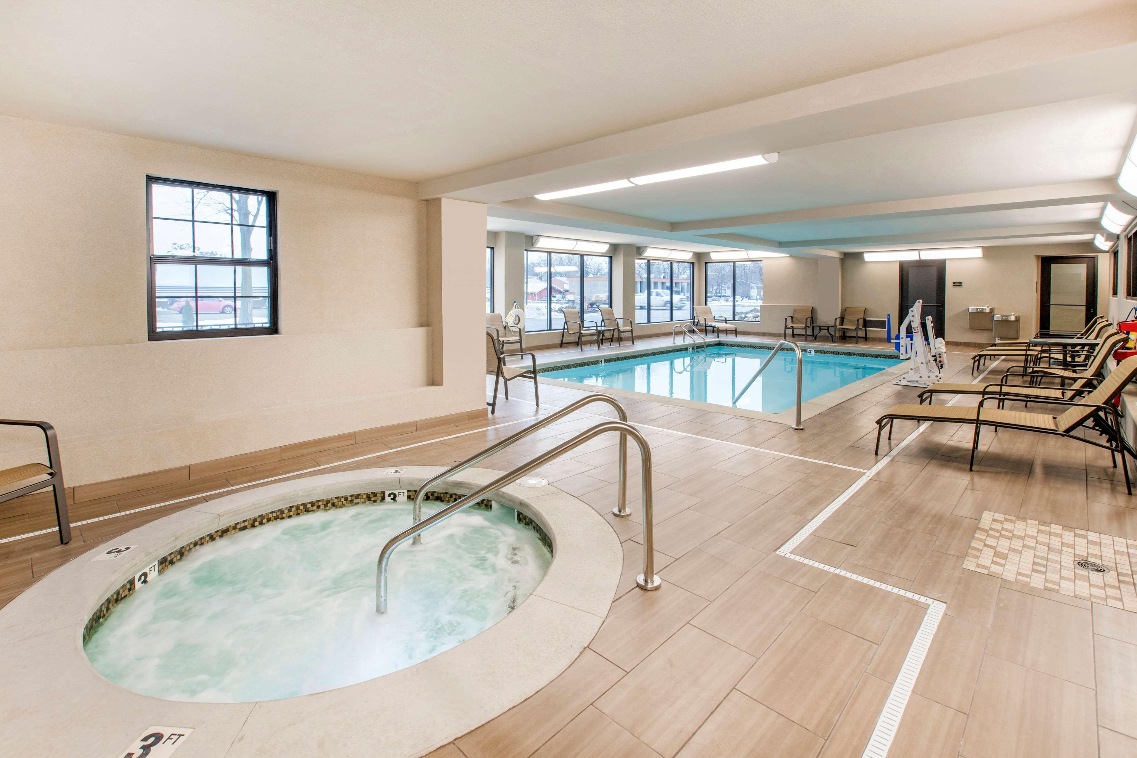 Country Inn & Suites By Radisson, Grandville-Grand Rapids West, Mi Buitenkant foto