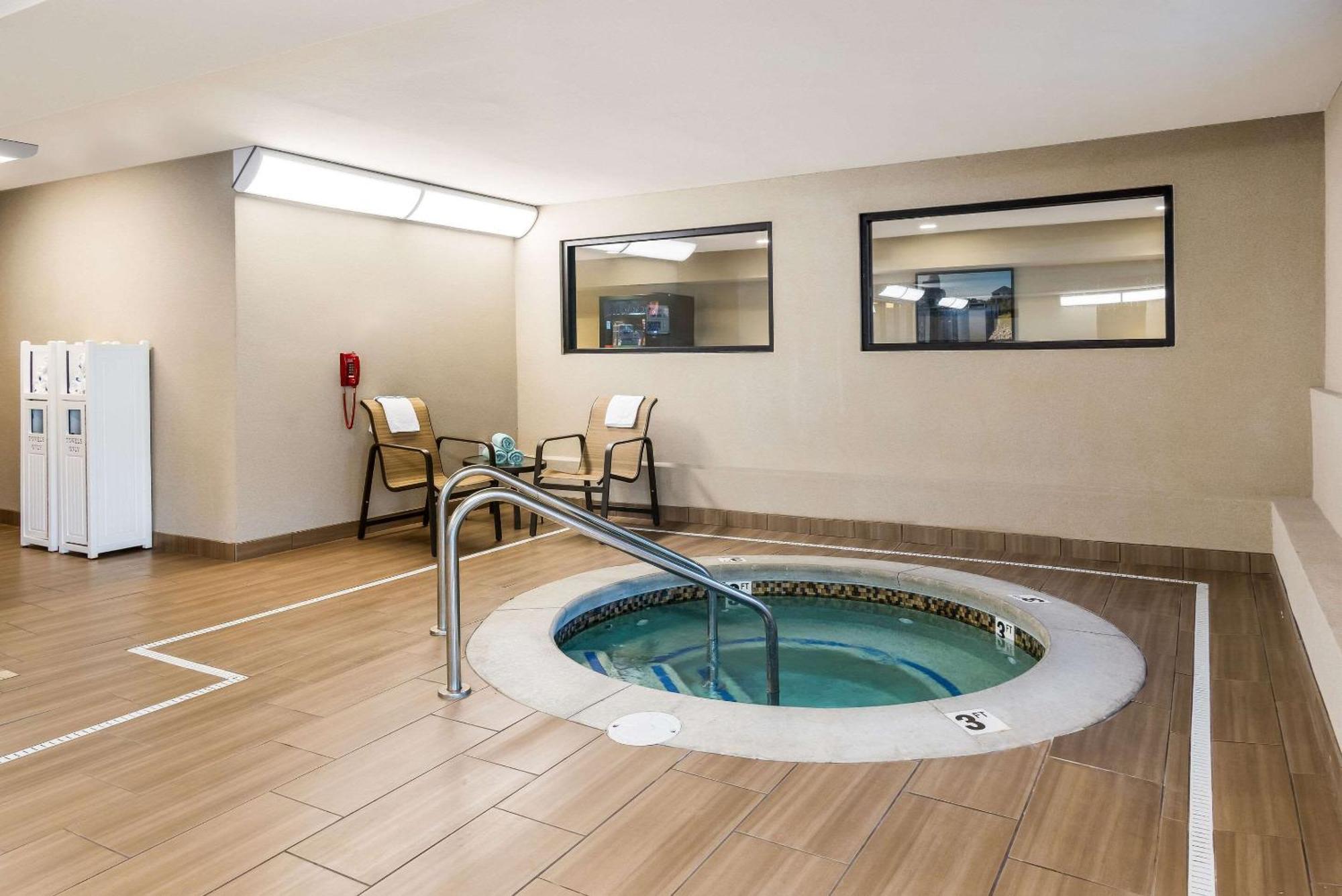 Country Inn & Suites By Radisson, Grandville-Grand Rapids West, Mi Buitenkant foto